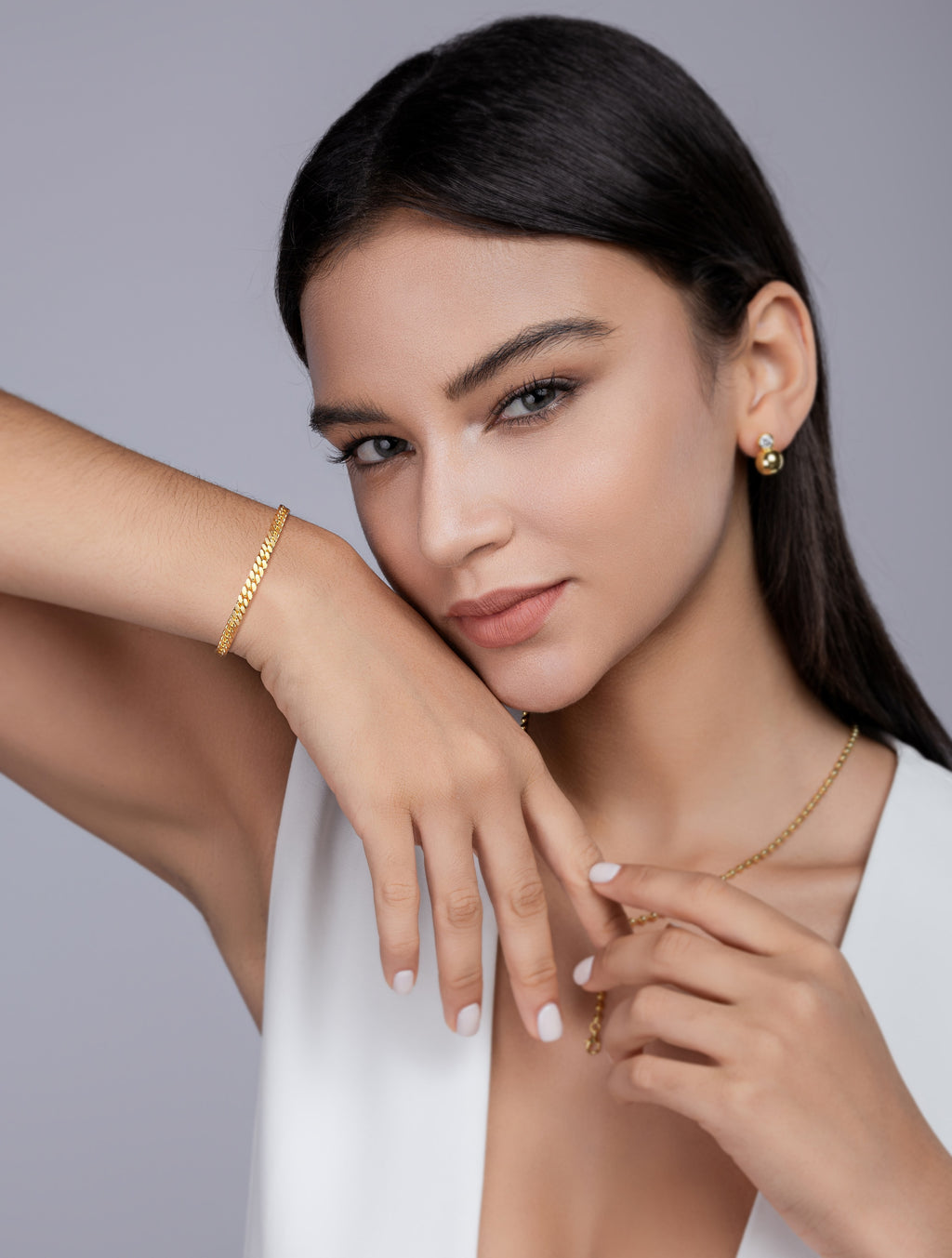 Sunlit Void Moissanite Bracelet Gold