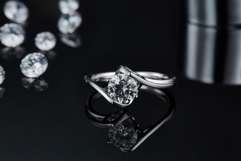 Angel's Heart Ring - Moissanite 1ct Silver