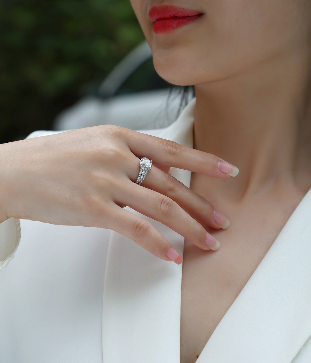 Moissanite Ring - 1 Carat S925 Silver Plated