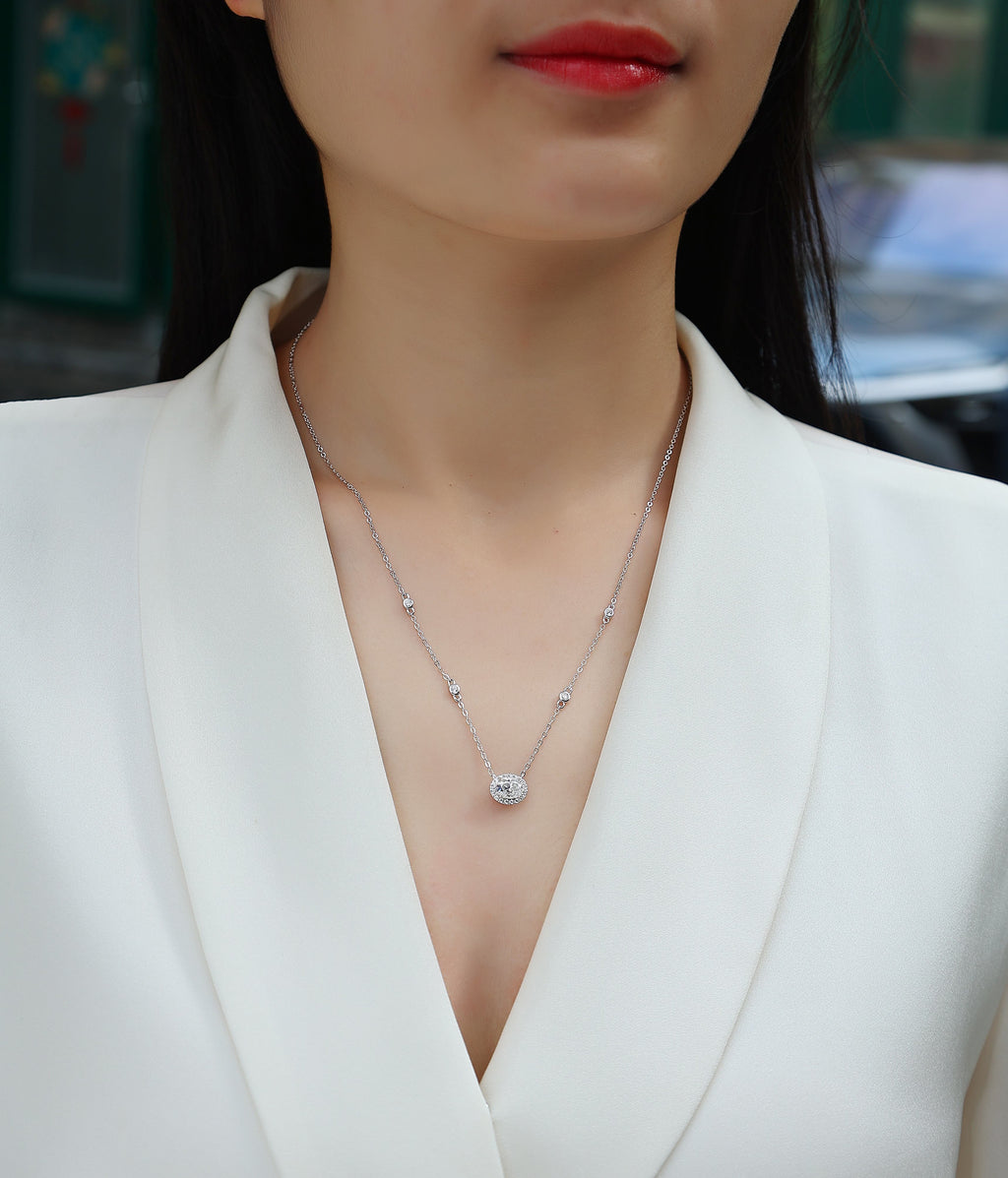 Universe's Eye Moissanite Necklace - 5x7 40cm