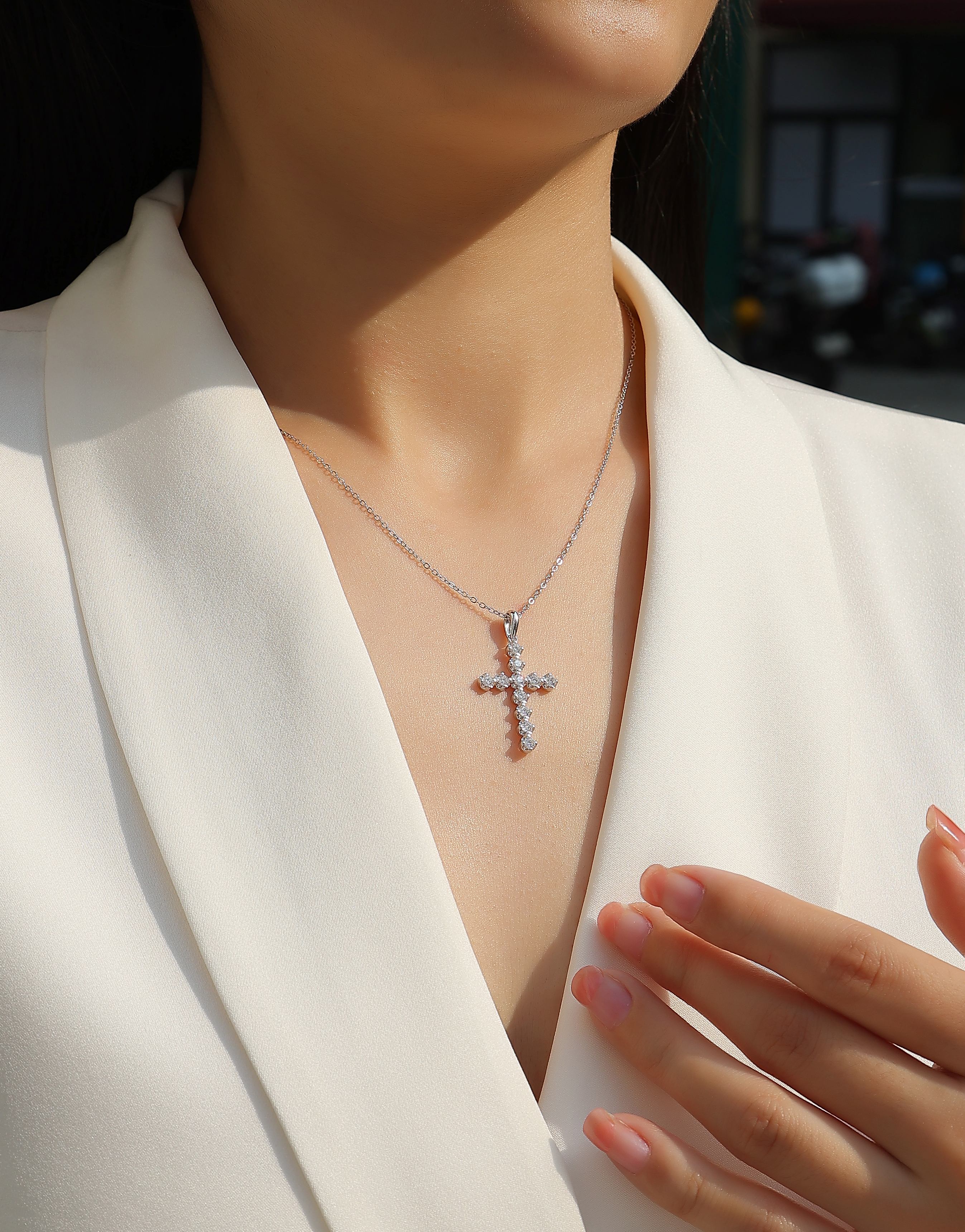Imperial Cross Necklace Moissanite Silver 40cm