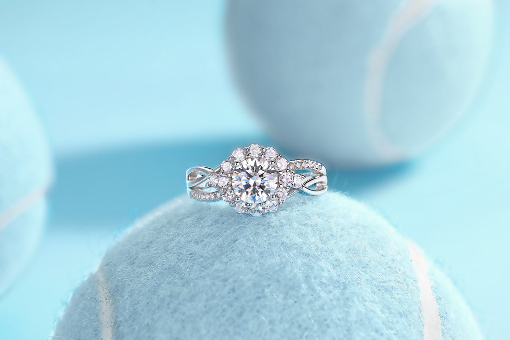 Snow Lotus Moissanite Ring 2 Carat Silver