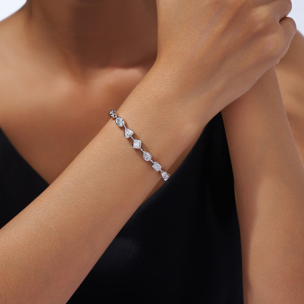 Linen Whisper Moissanite Bracelet