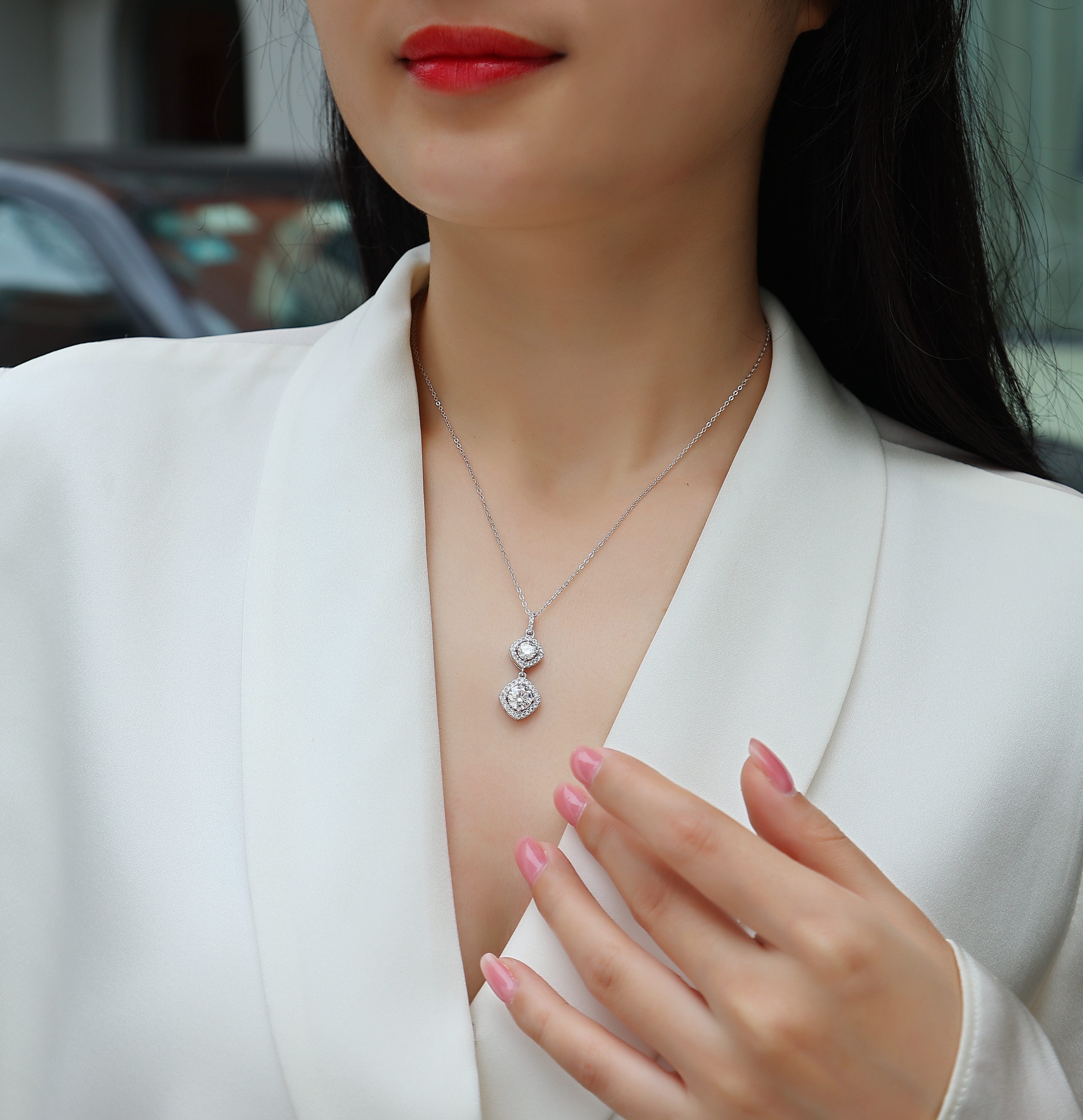 Snow Field Fairyland Moissanite Necklace 1CT