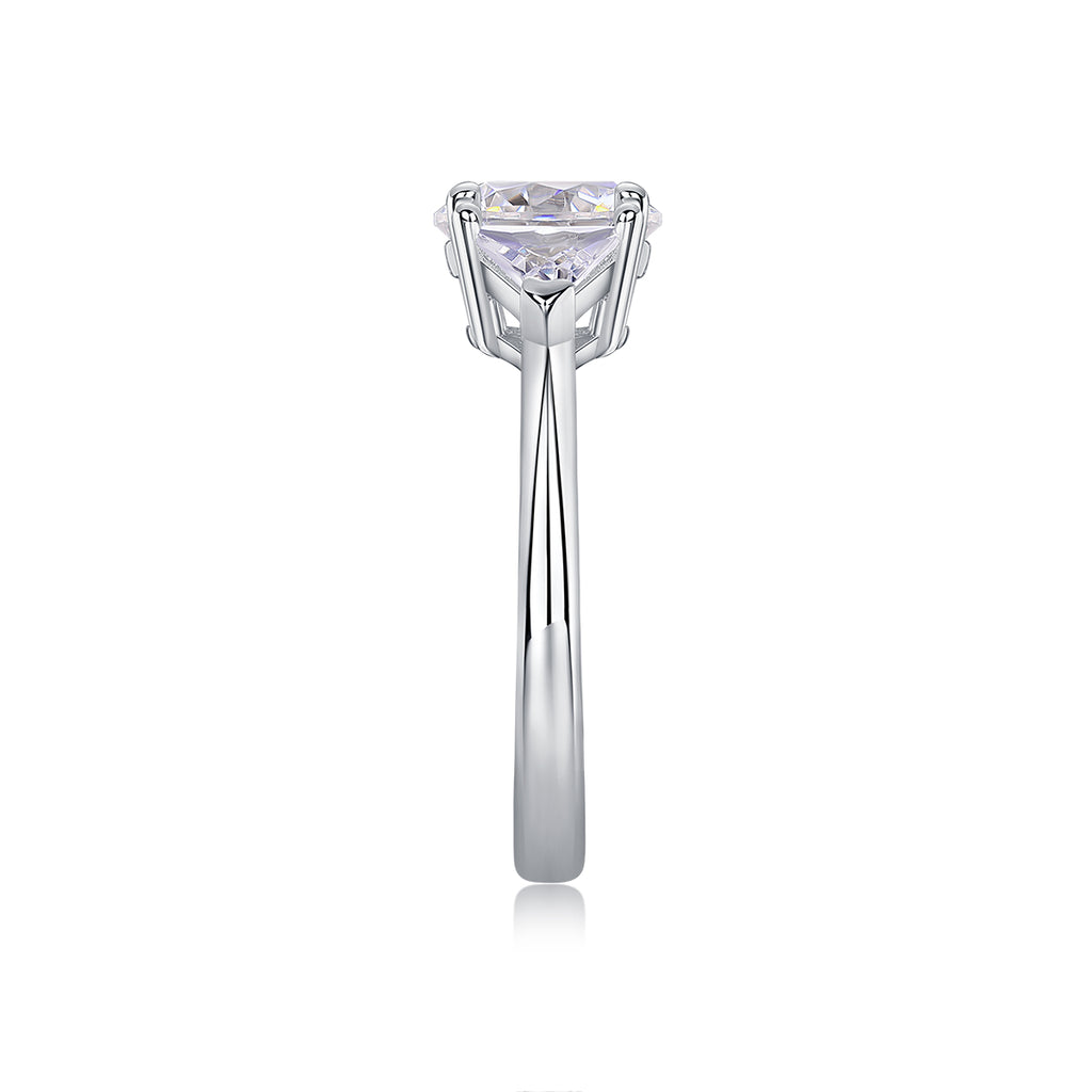 Sky Gradient Ring - Moissanite 2ct Silver