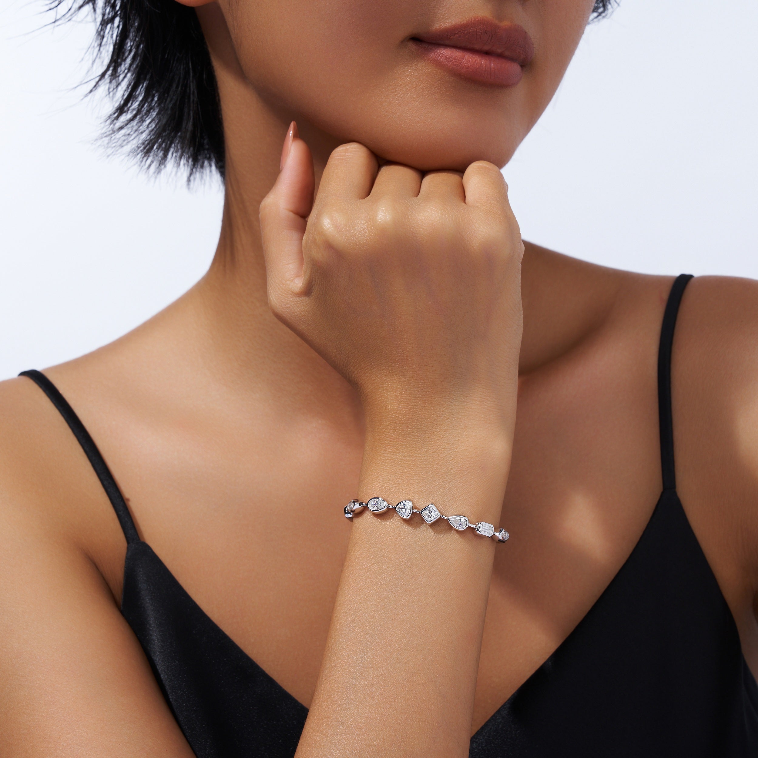 Linen Whisper Moissanite Bracelet