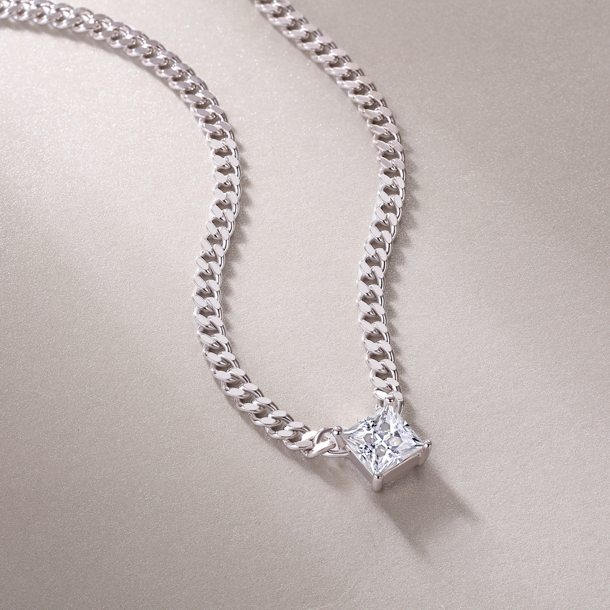 Oracle's Vision Moissanite Necklace - Silver 40cm