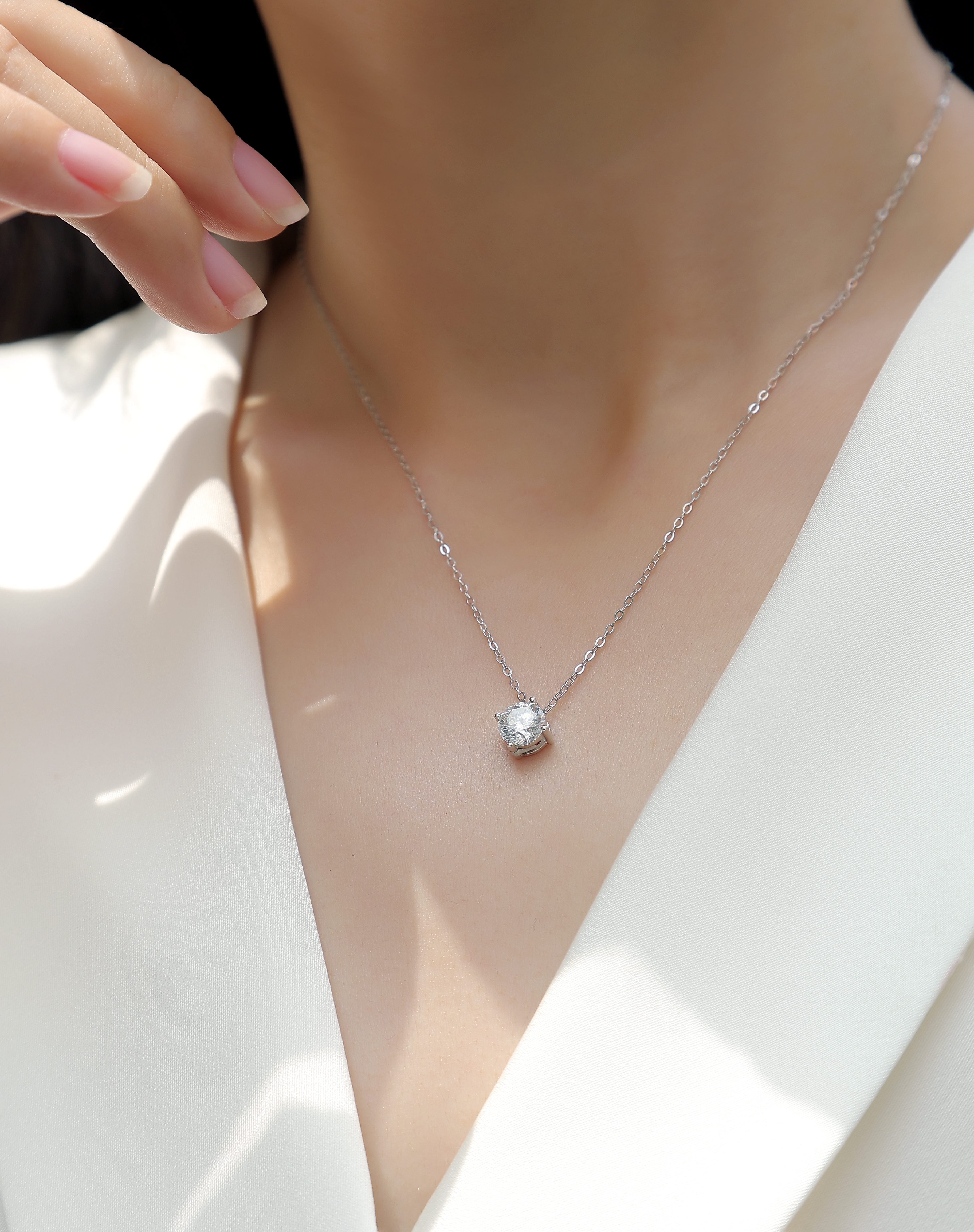 Sargas Moissanite Necklace 1 Carat S925 Silver