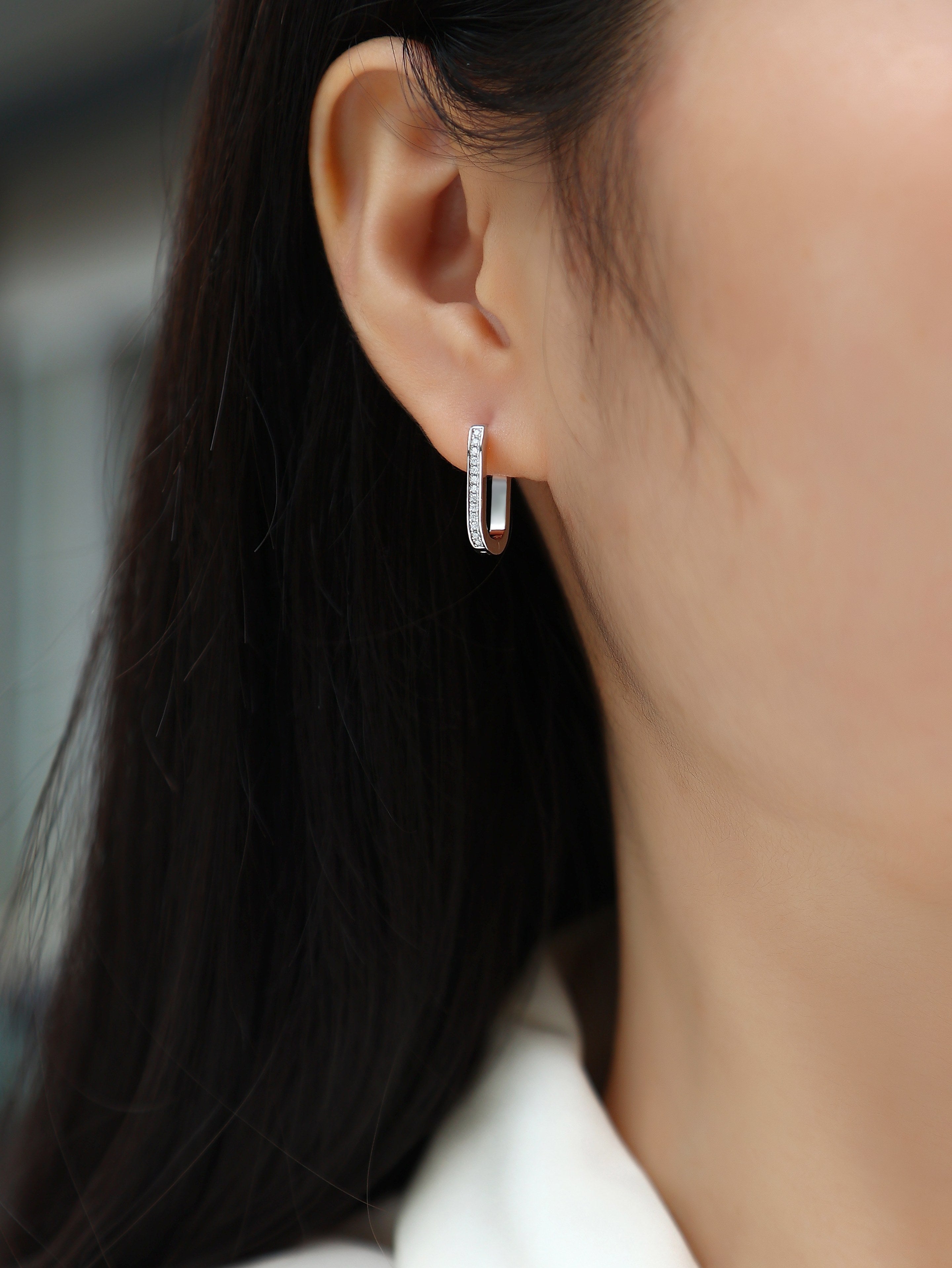 Ivory Gate Moissanite Stud Earrings S925 Silver