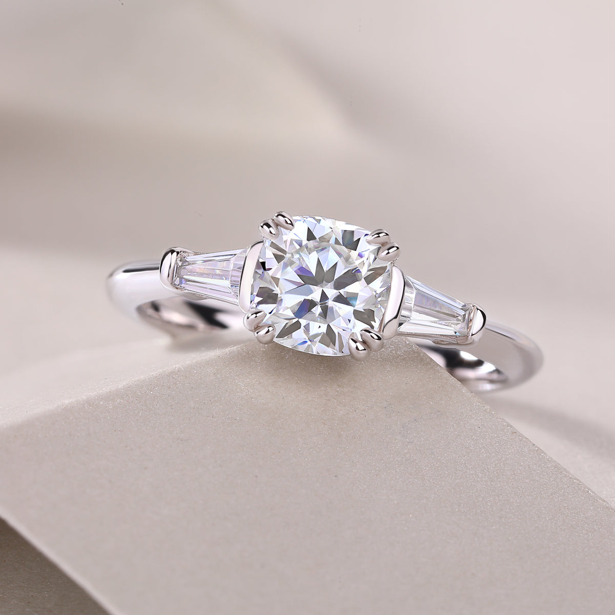 Lyra Chord Moissanite Ring - S925 Silver