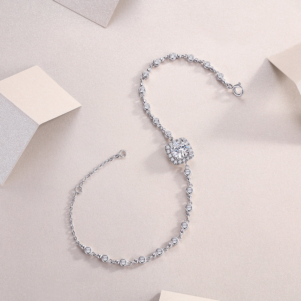 Light Voyager Moissanite Bracelet 1 Carat
