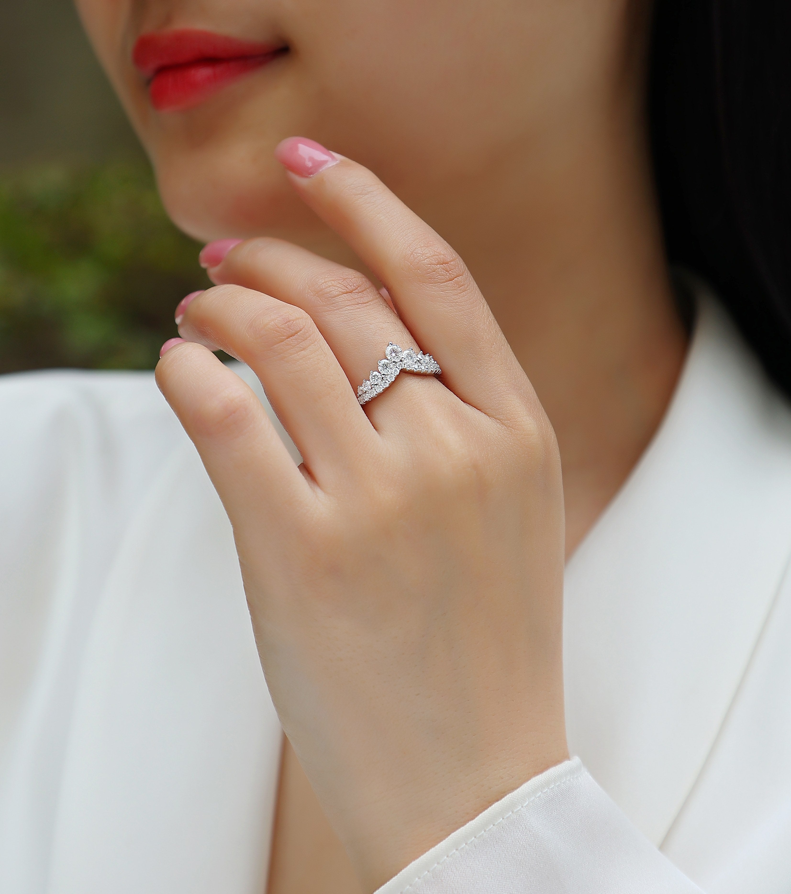 Queen's Grace Moissanite Ring - S925 Silver