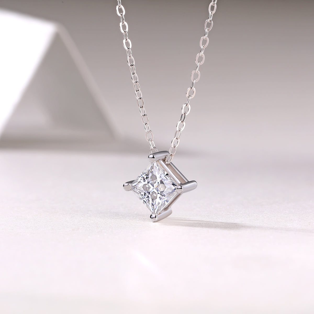 Rhombus Mirage Moissanite Necklace - S925 Silver