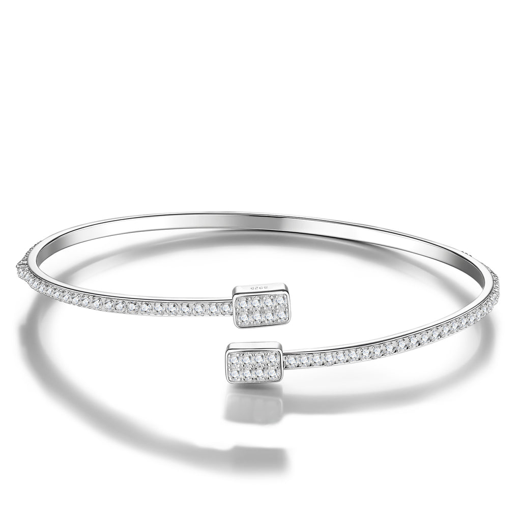 Fluid Curve Cuff Moissanite Silver