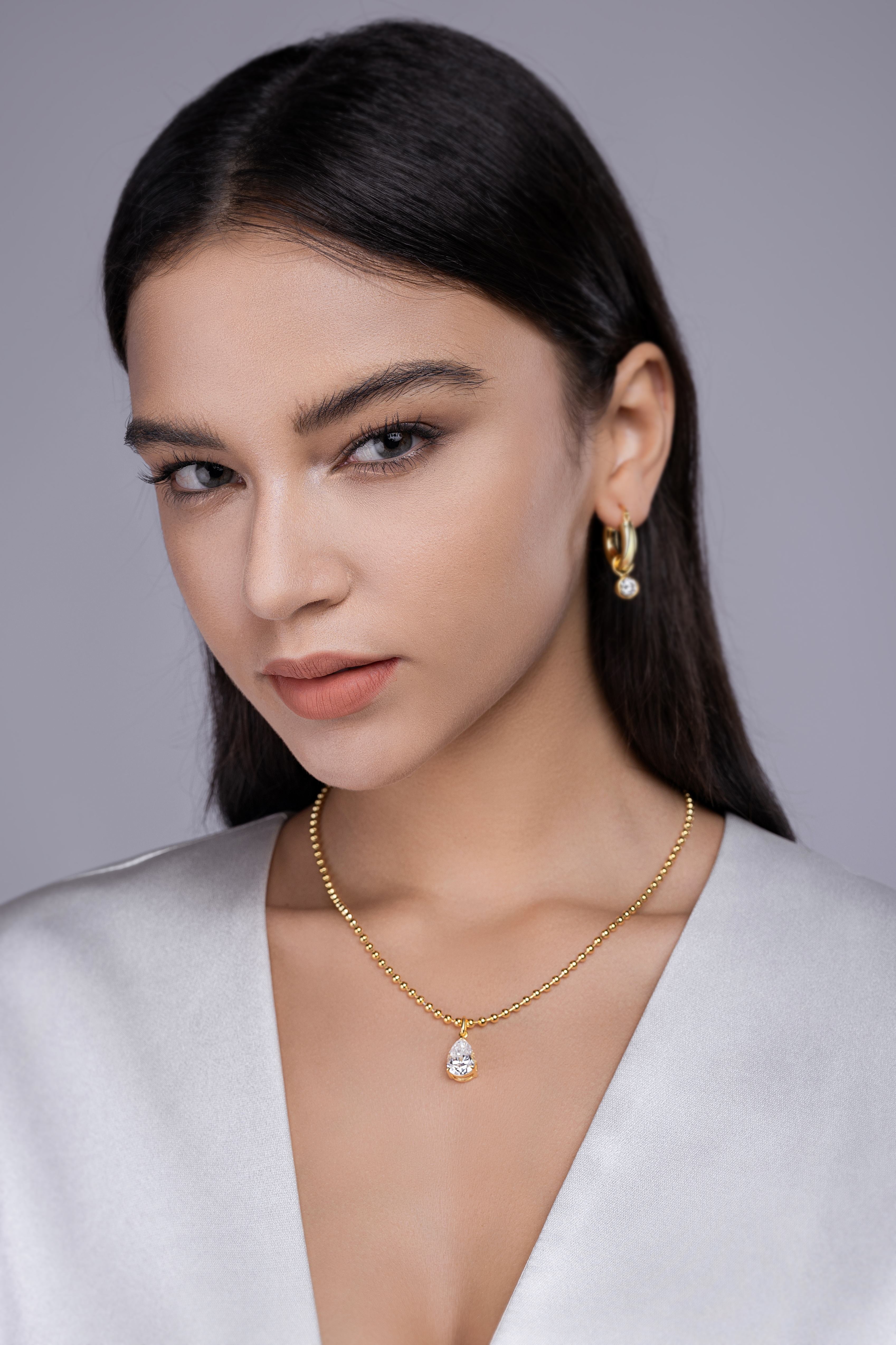 Lucid Realm Moissanite Pear Necklace Gold
