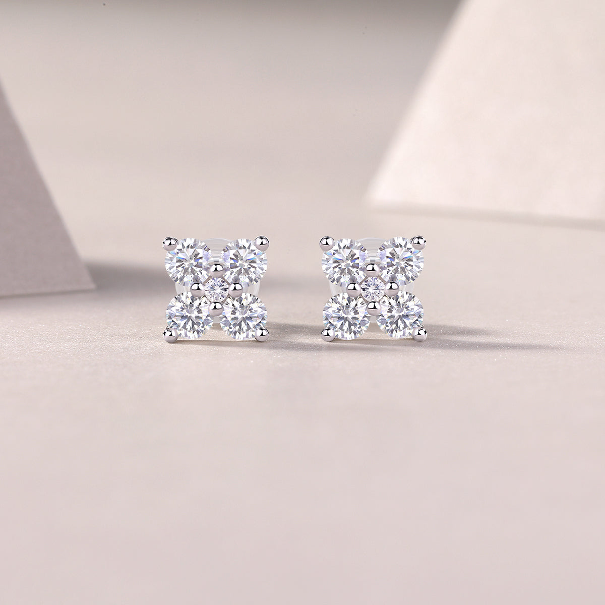 Silent Nova Moissanite Stud Earrings S925 Silver