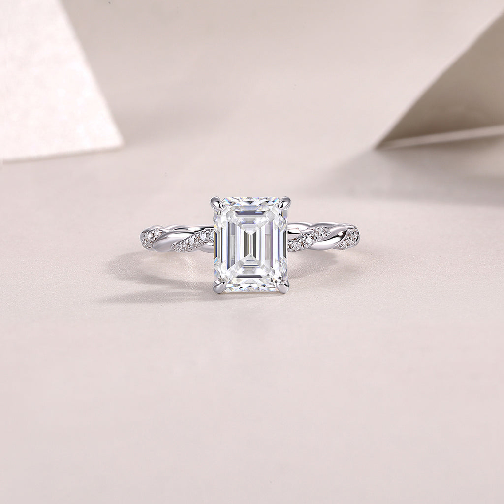 Chasing Light Moissanite Ring Silver