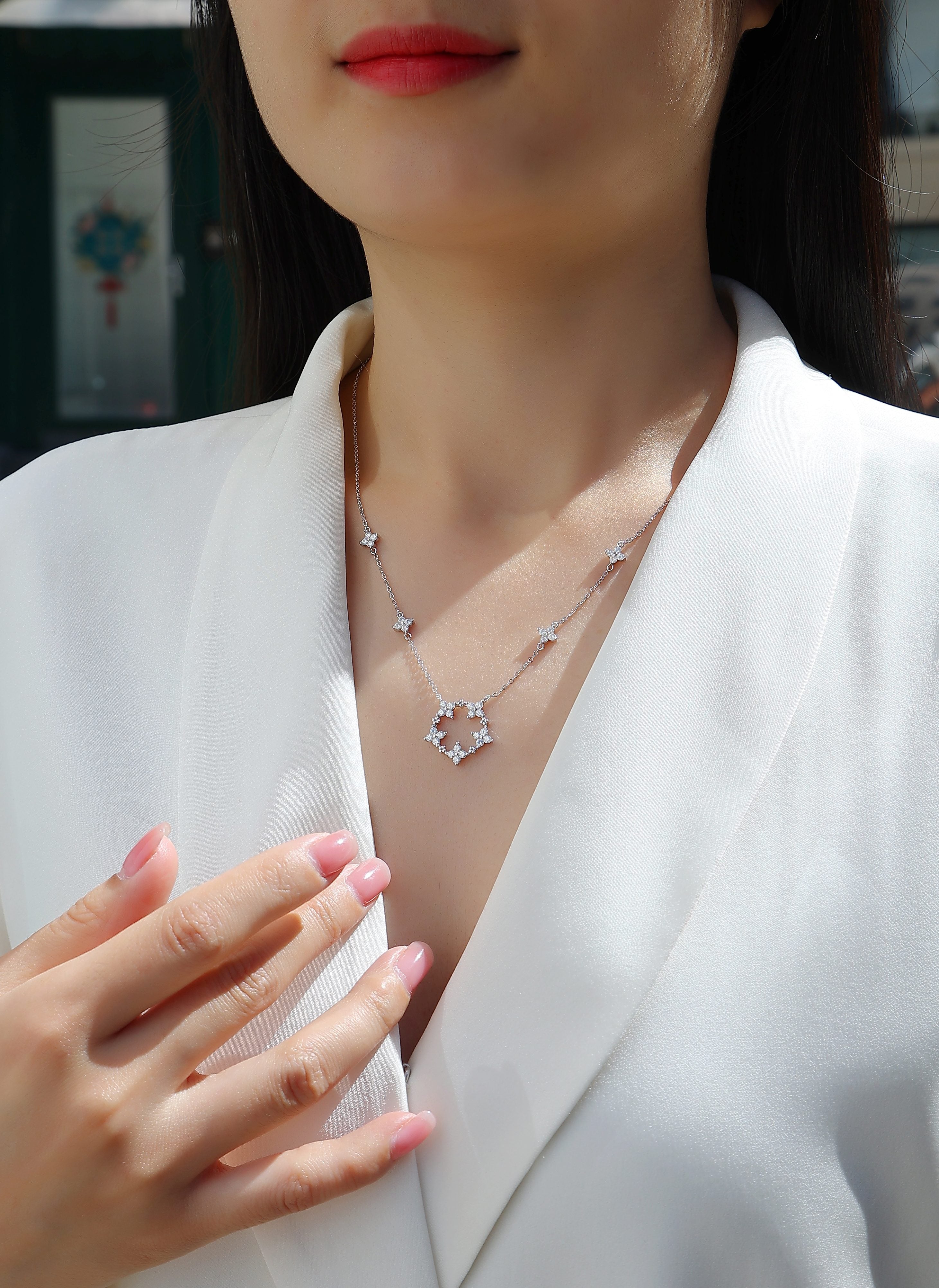 Iris Reverie Necklace - Moissanite S925 Silver