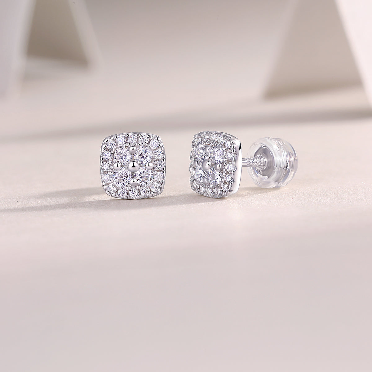 Fog Sea Moissanite Stud Earrings S925 Silver