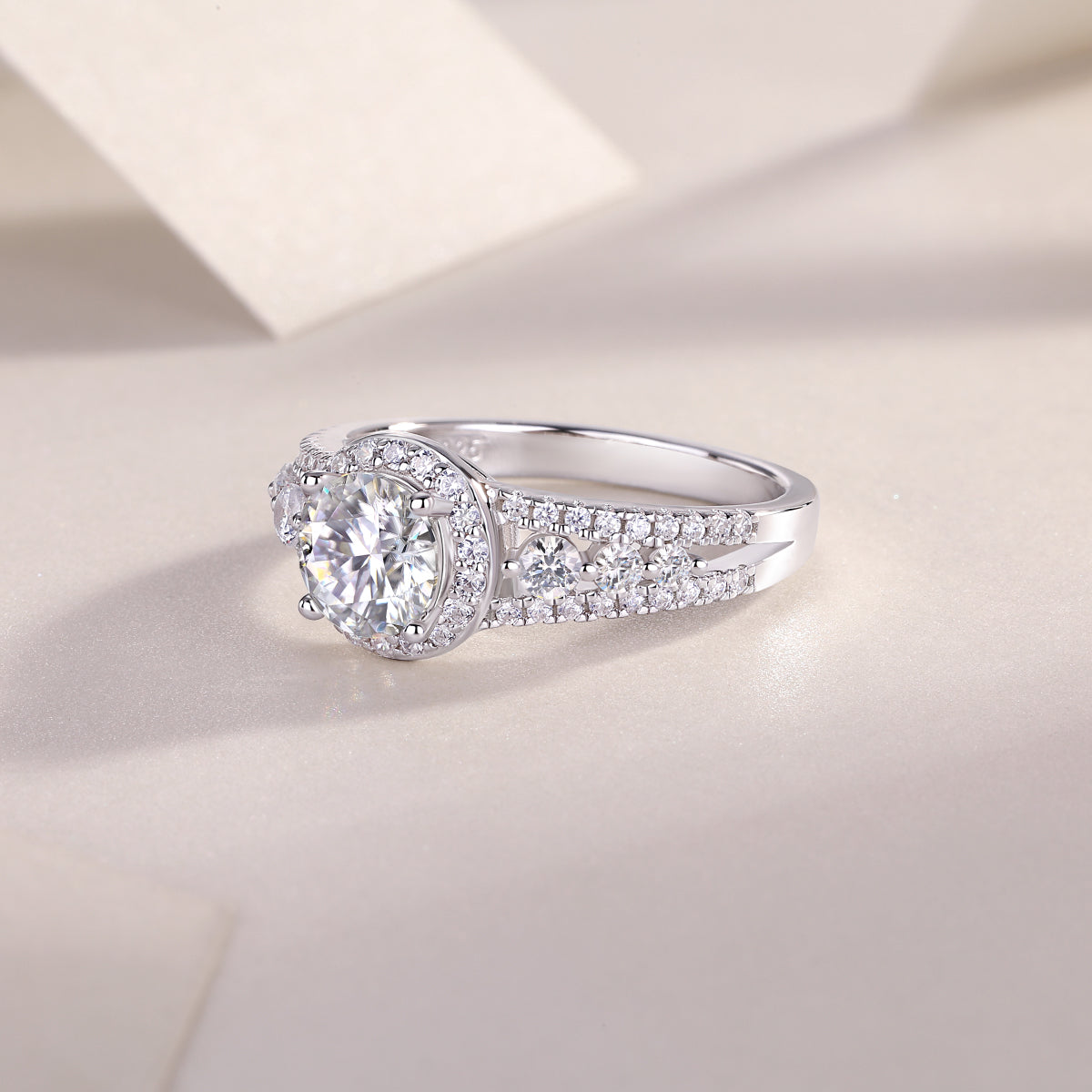 Moissanite Ring - 1 Carat S925 Silver Plated