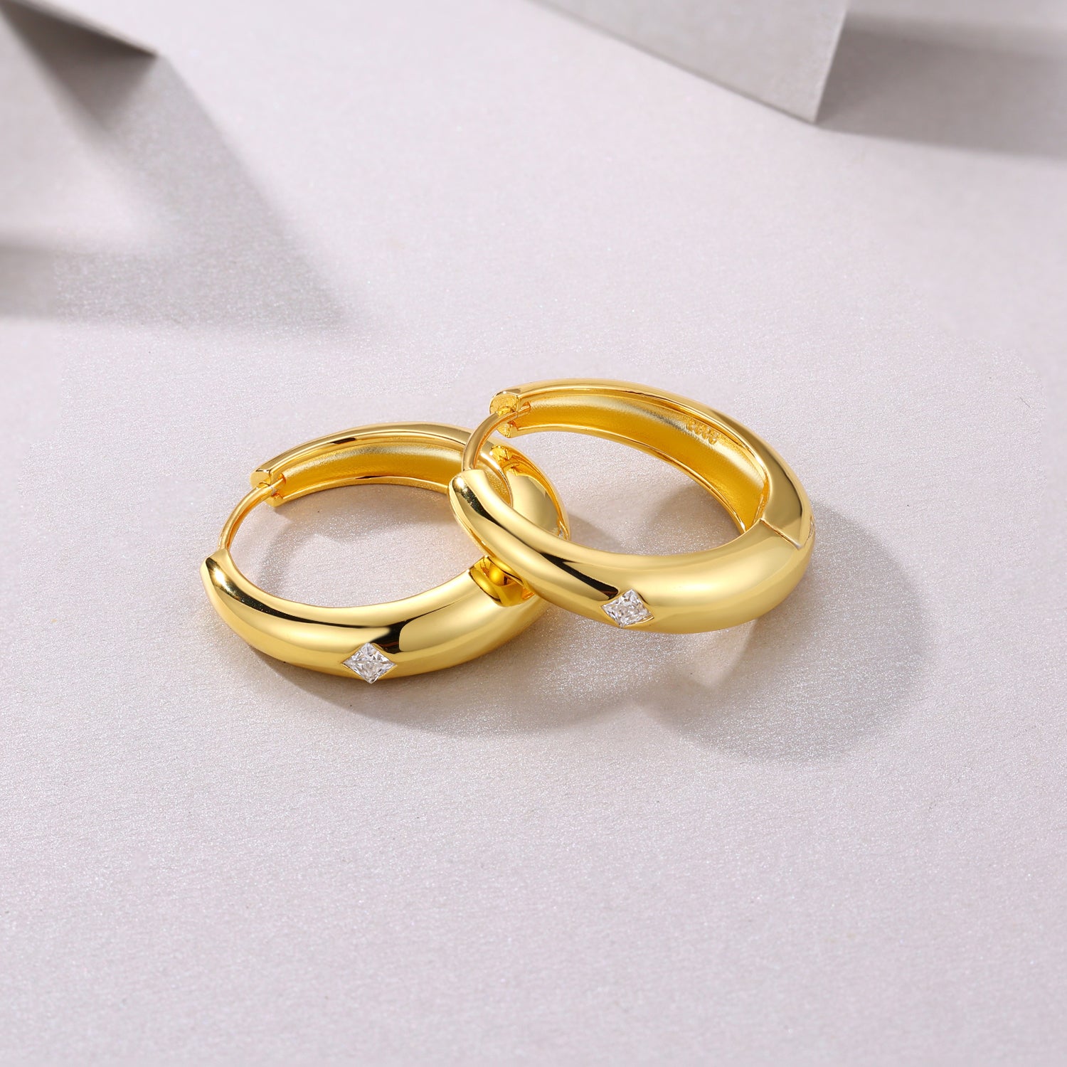 Pure Glimmer Cascade Moissanite Earrings Gold