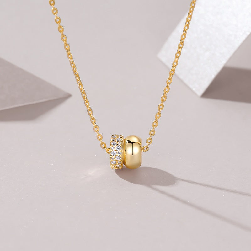 Macro Muse Moissanite Necklace Gold-Plated