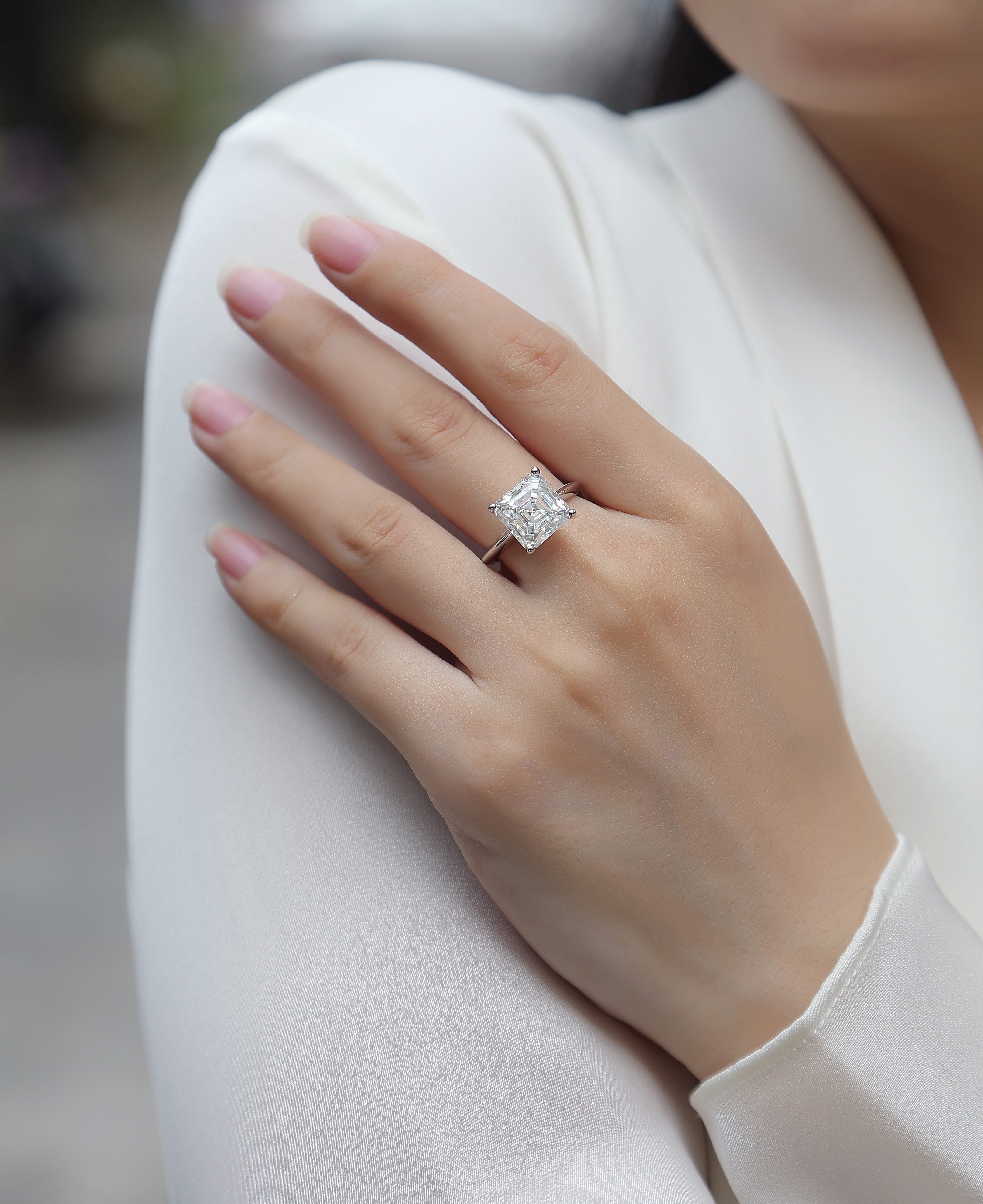 Antares Moissanite Fire Ring - Silver Square 10mm