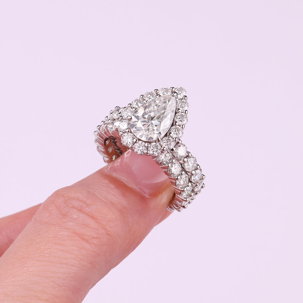 Light Echo Moissanite Pear Ring S925