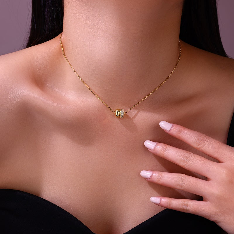Macro Muse Moissanite Necklace Gold-Plated