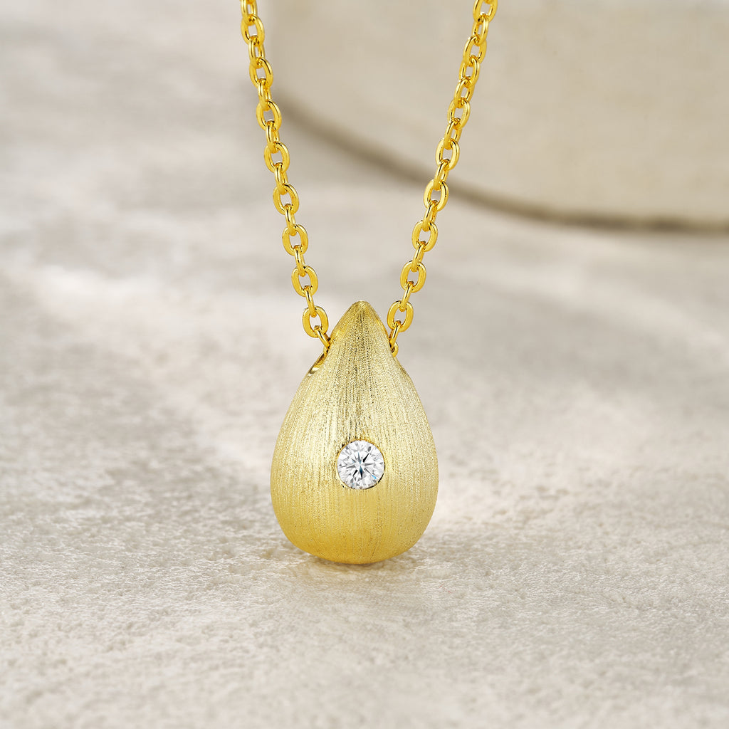 Dreamy Water Drop Moissanite Necklace Gold
