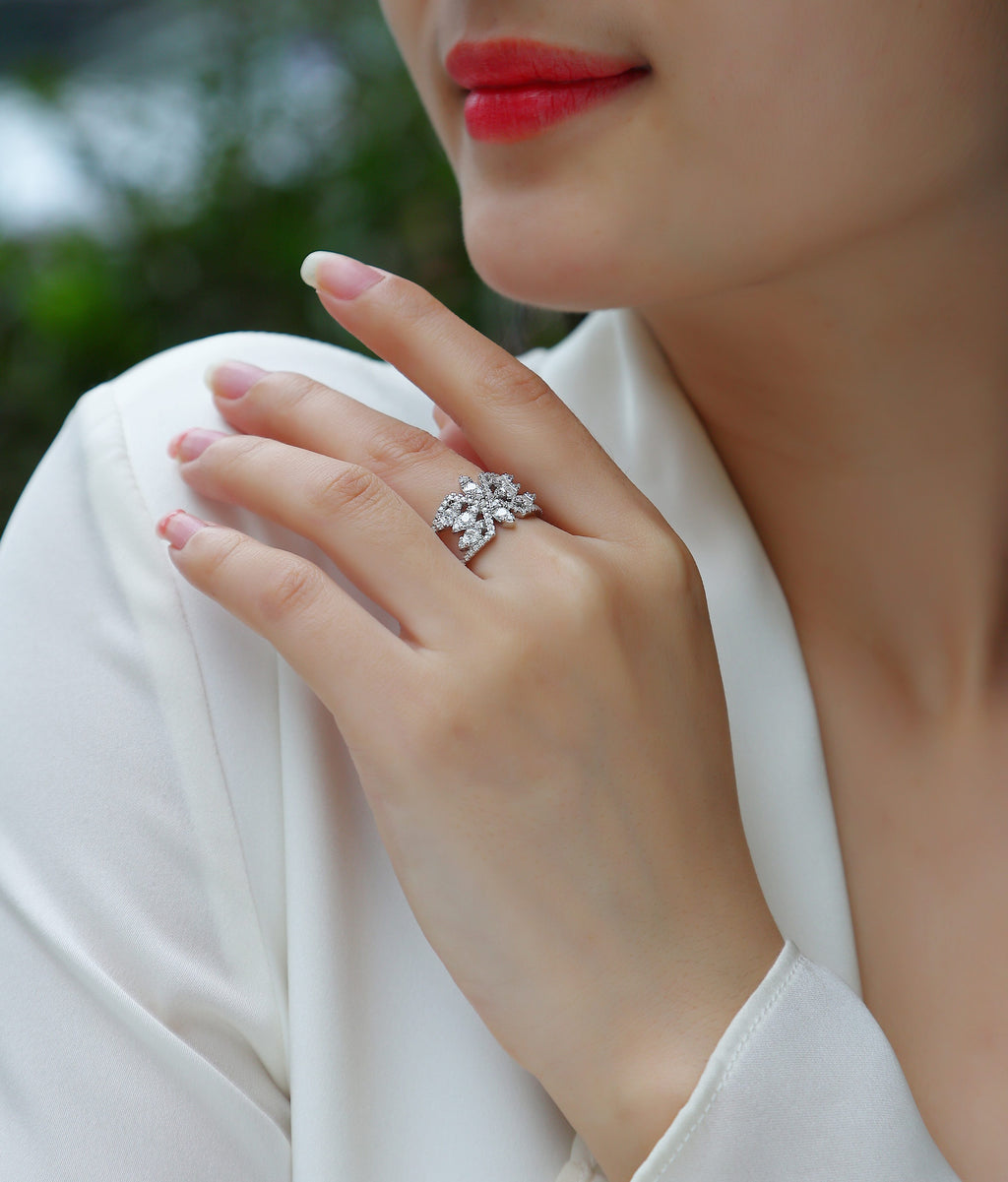 Silent Flower Moissanite Ring - S925 Silver