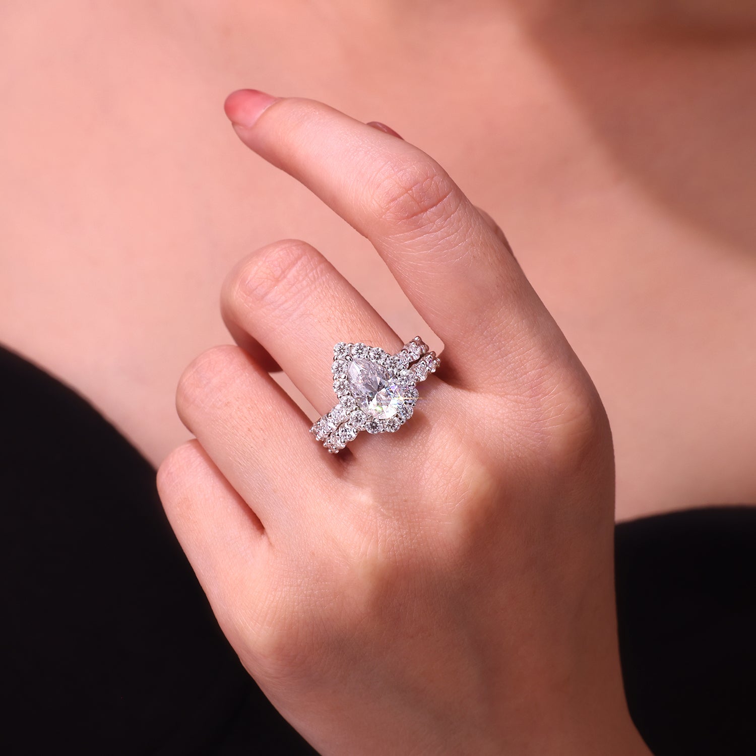 Light Echo Moissanite Pear Ring S925