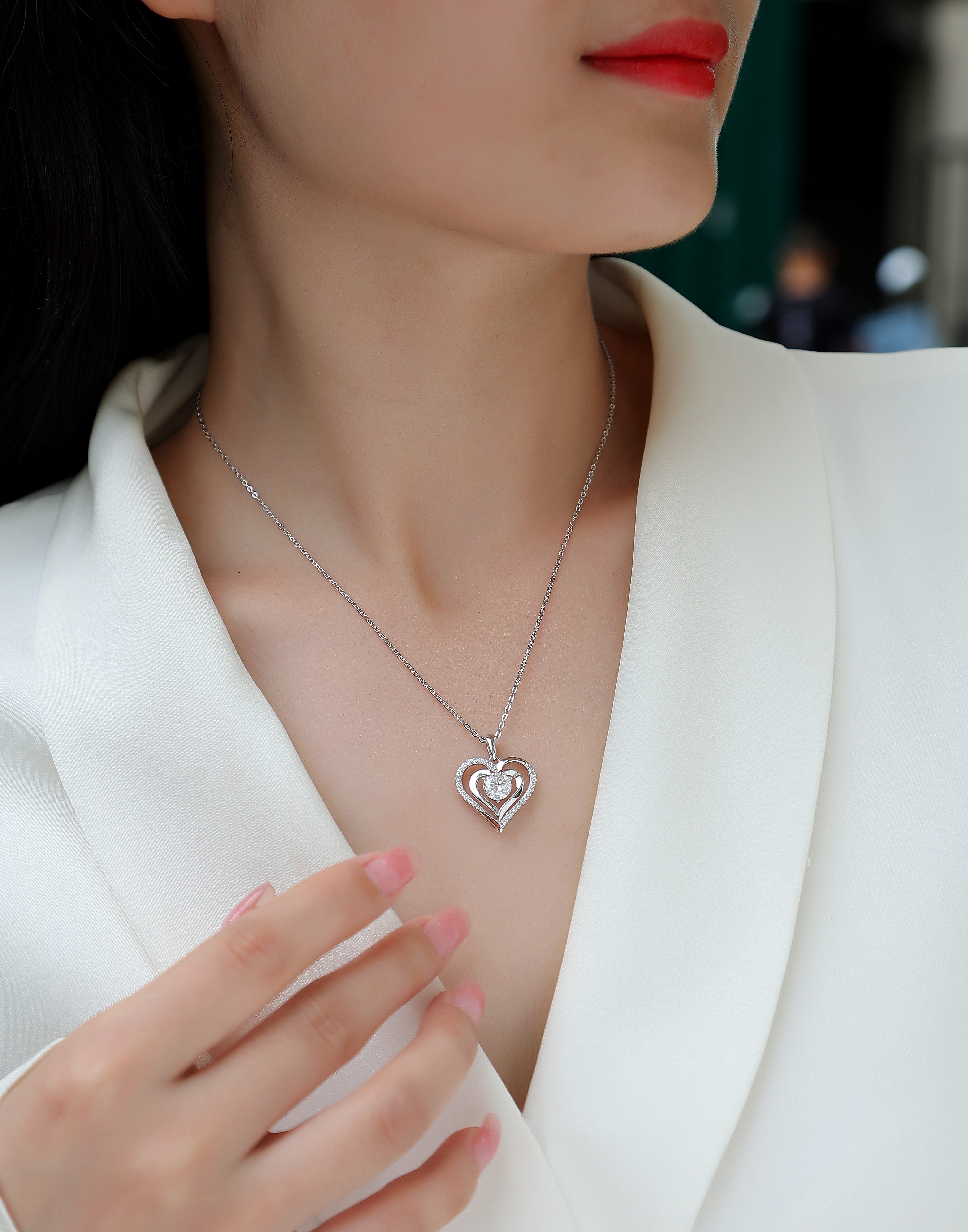 Lens Of Time Necklace - 1ct Moissanite