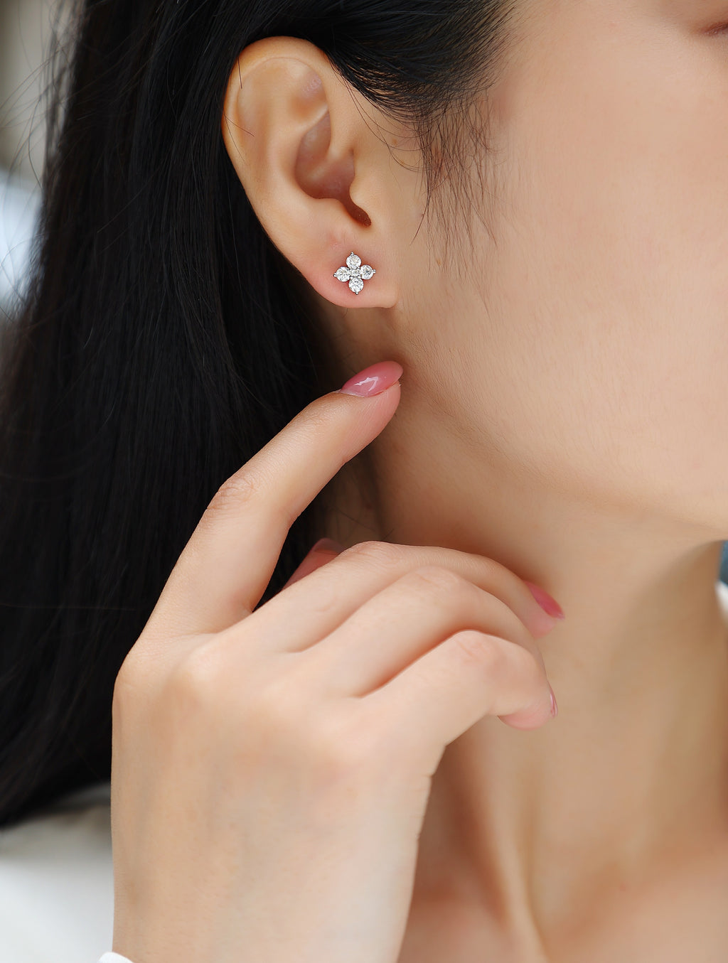 Silent Nova Moissanite Stud Earrings S925 Silver