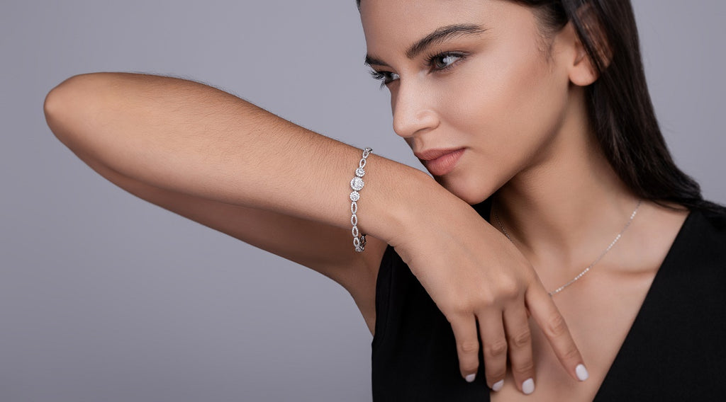 Betelgeuse Moissanite Bracelet - Platinum S925