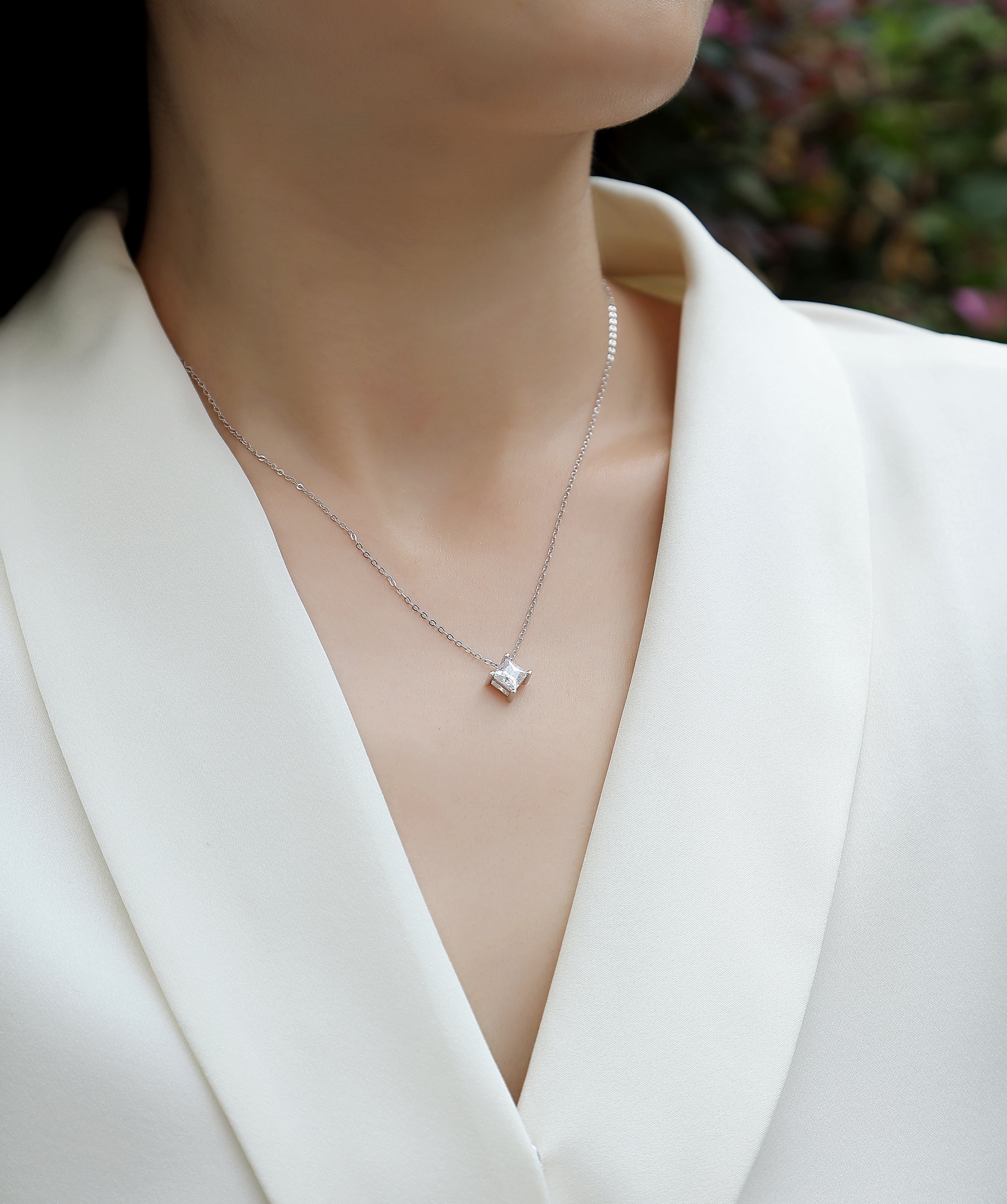 Rhombus Mirage Moissanite Necklace - S925 Silver
