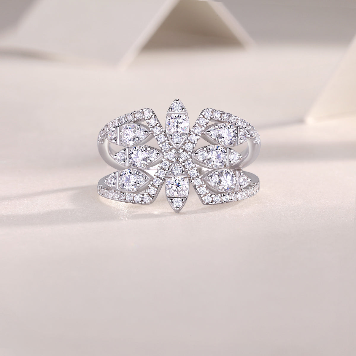 Silent Flower Moissanite Ring - S925 Silver