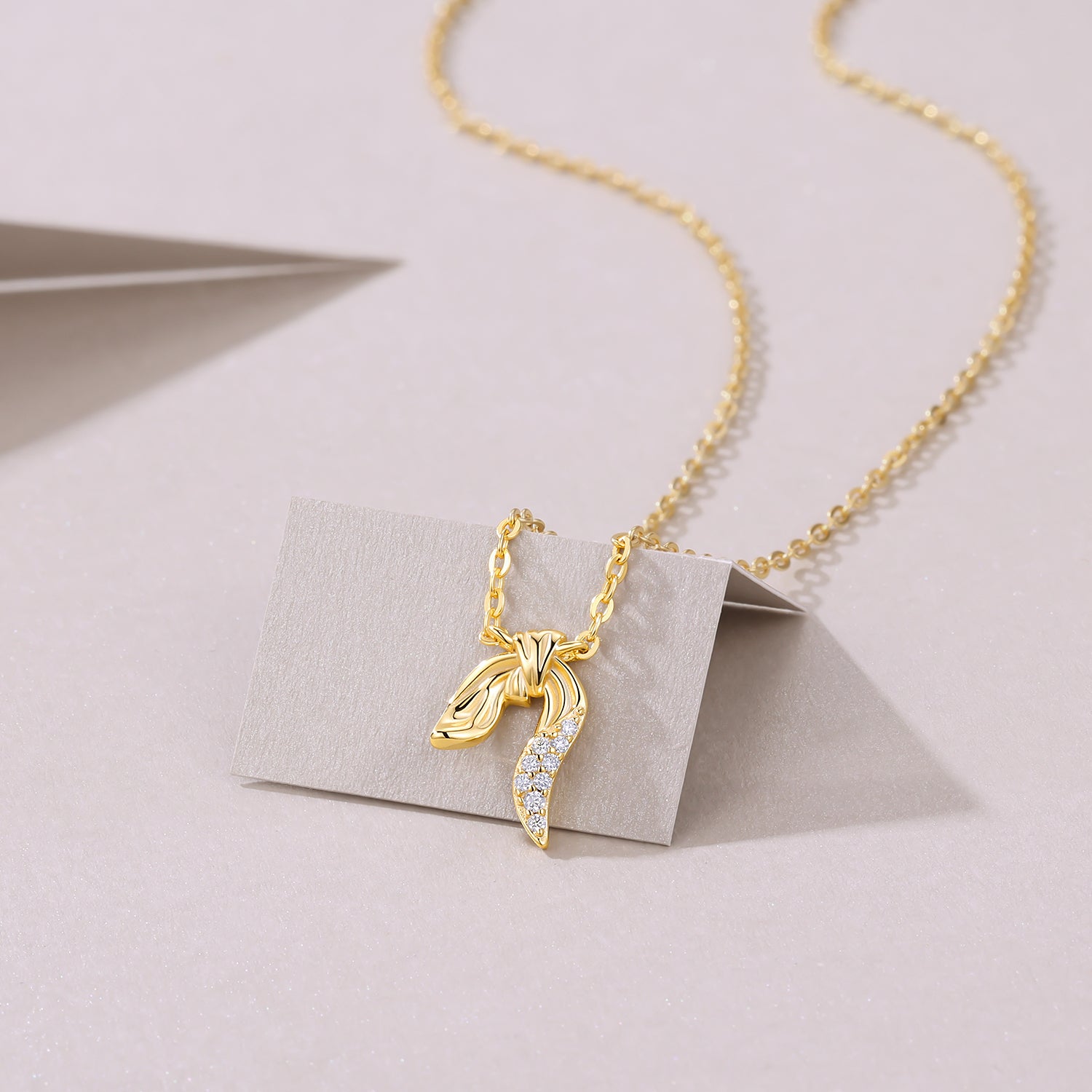 Starlace Ribbon Moissanite Necklace Gold