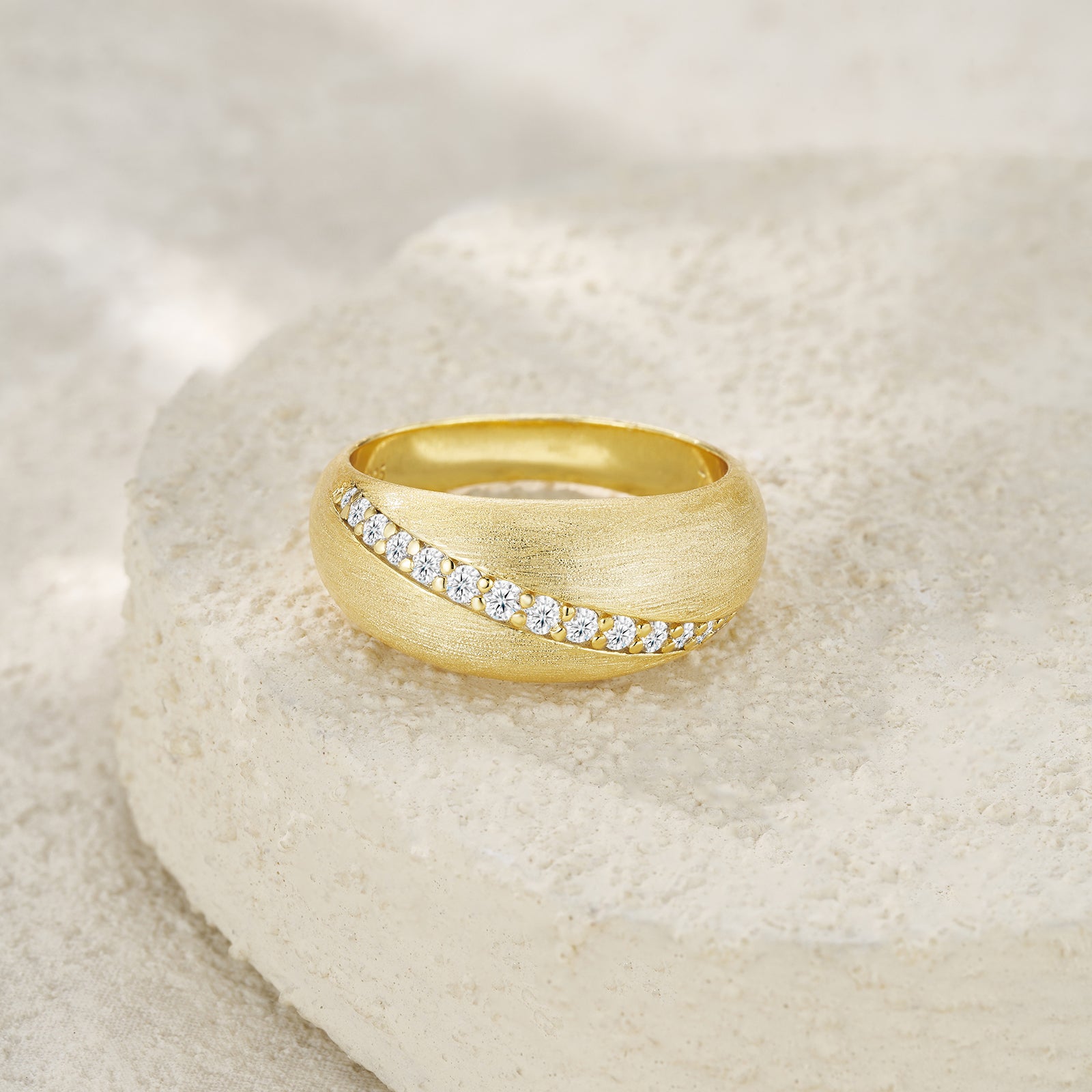 Solar Minimum Ring Moissanite Gold-Plated S925