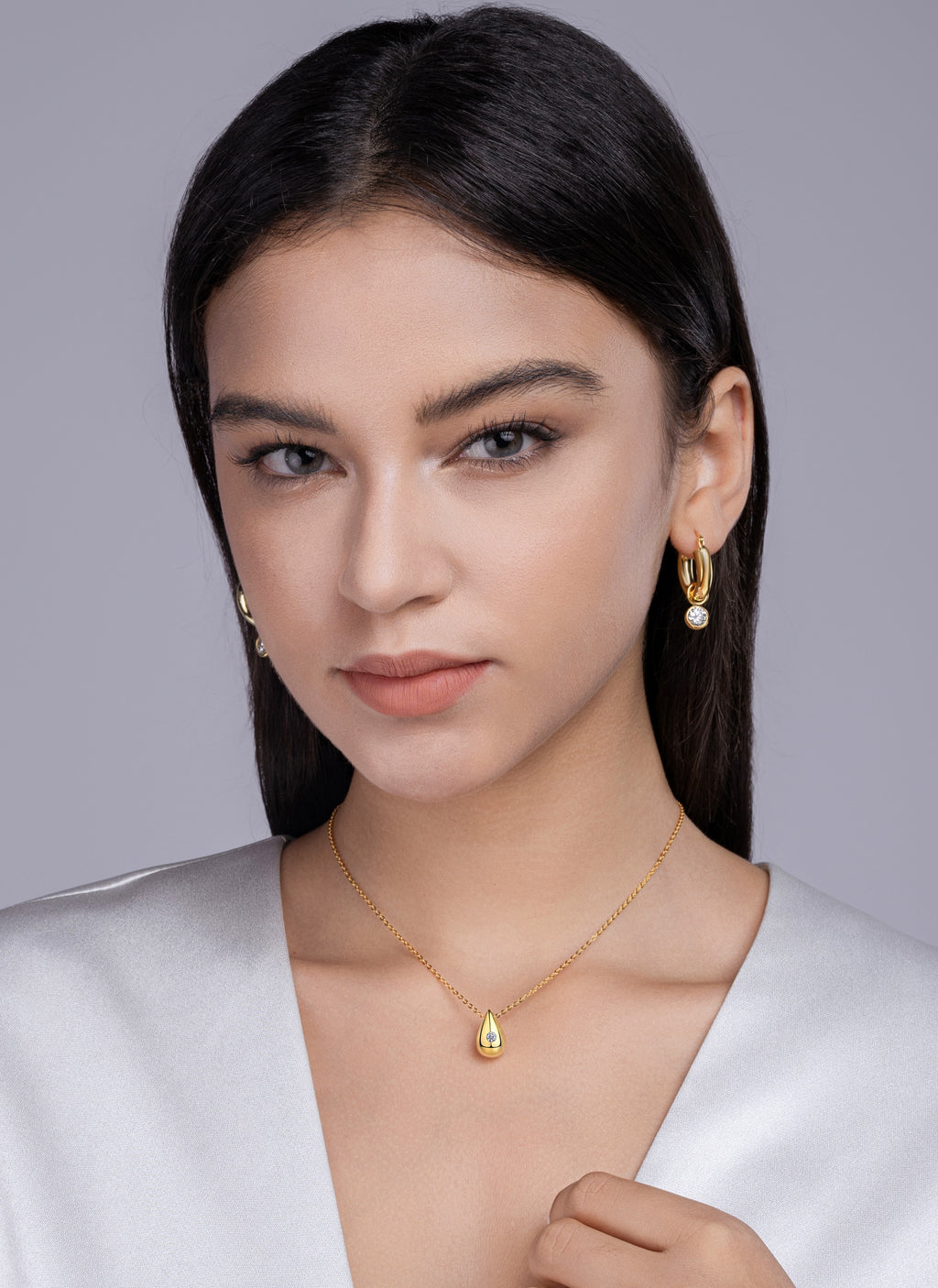 Dreamy Water Drop Moissanite Necklace Gold