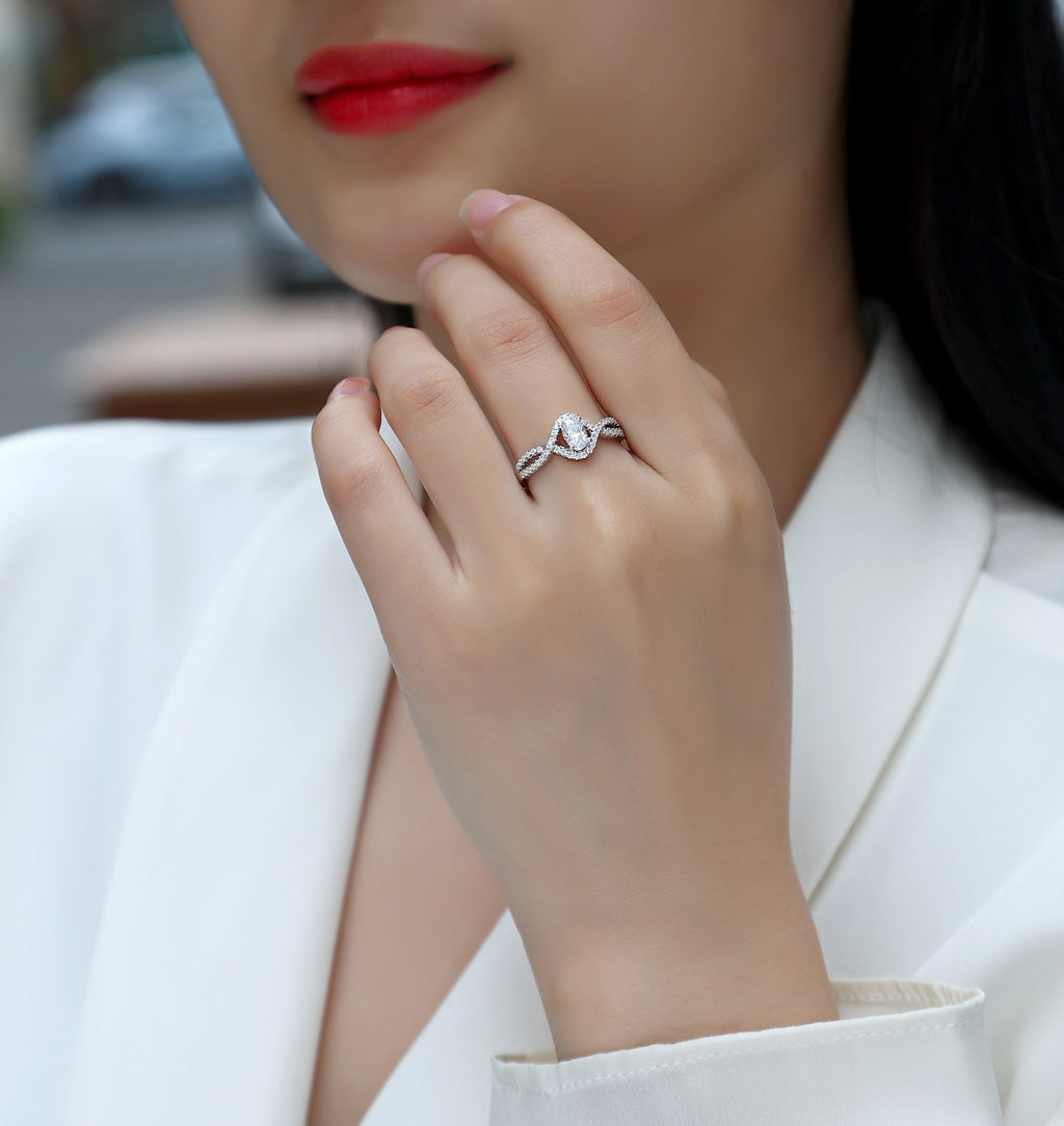 Alice In Wonderland Moissanite Ring - Silver