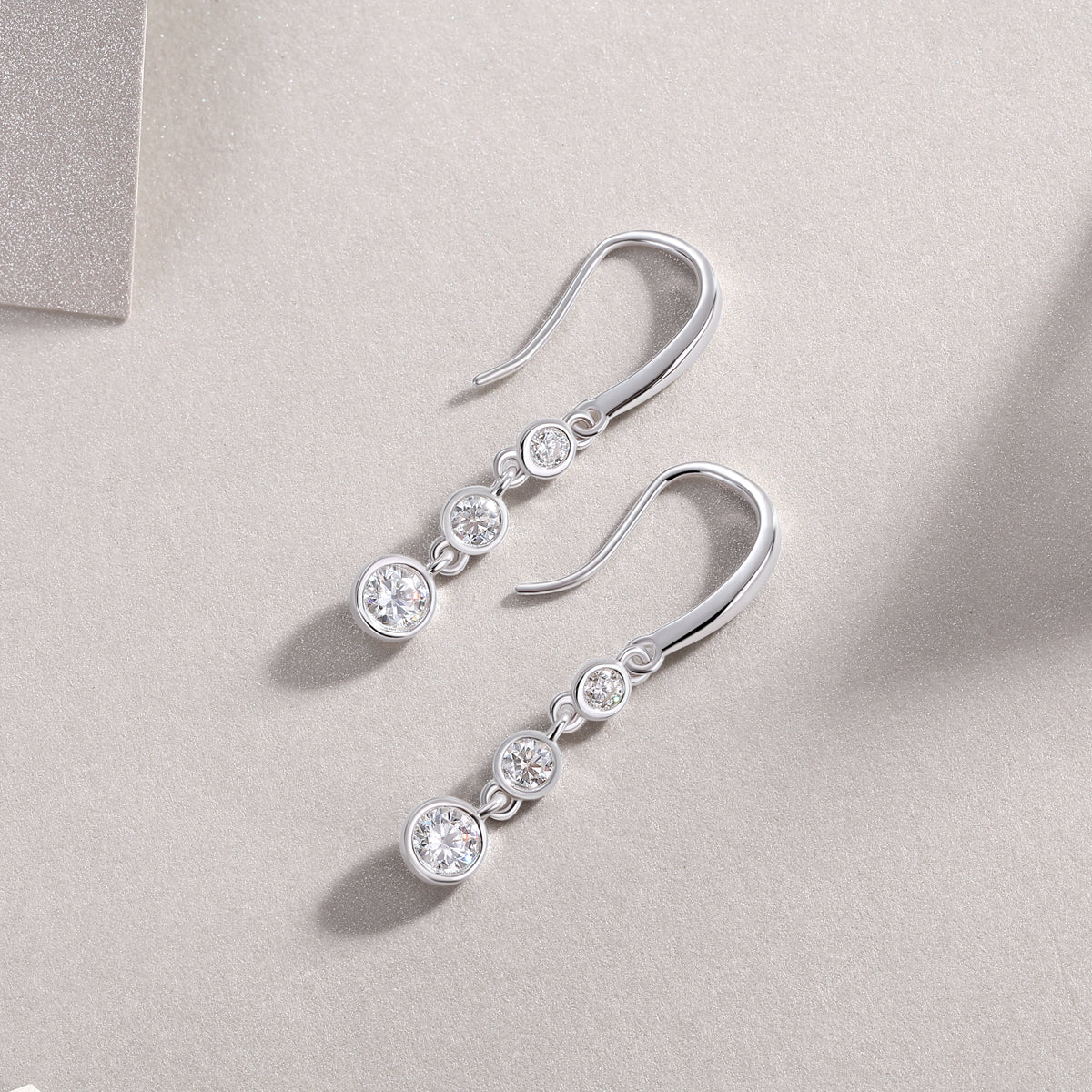 Moissanite Stud Earrings 0.3ct S925 Silver Platinum