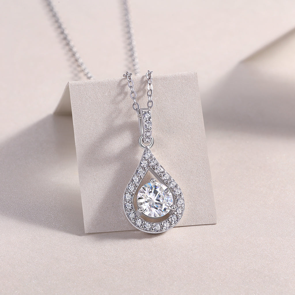 Moissanite Heart Necklace - 1 Carat Silver