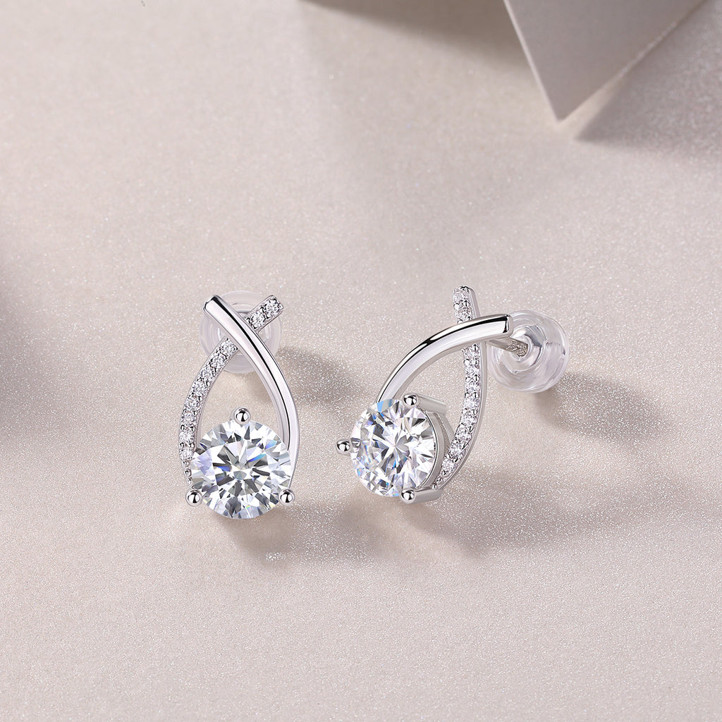 Galactic Bloom Moissanite Stud Earrings 1ct