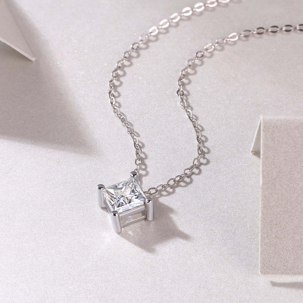 Rhombus Mirage Moissanite Necklace - S925 Silver